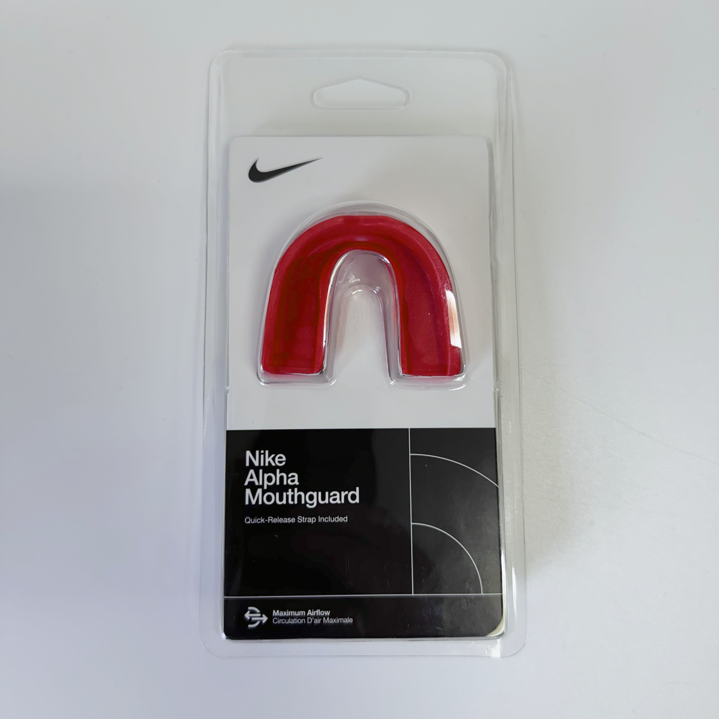 Nike Alpha Mouthpiece with Strap - Red Nike Alpha Mouthpiece with Strap - Red