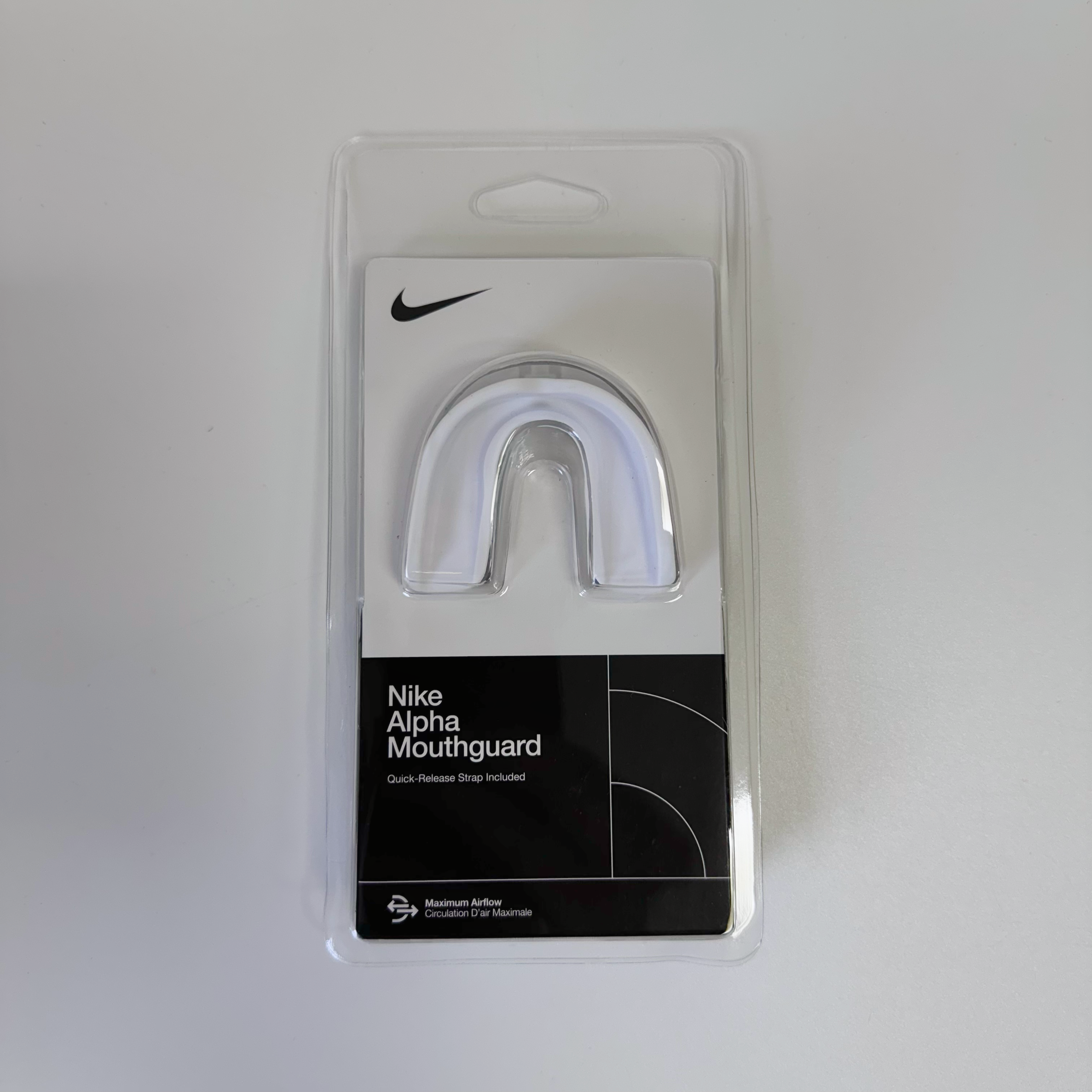 Nike Alpha Mouthpiece with Strap - White Nike Alpha Mouthpiece with Strap - White