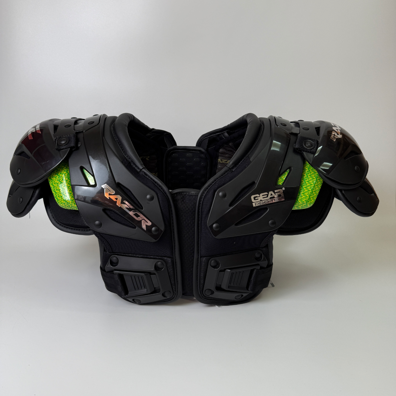 RAZOR RZ15 - Multi Position Shoulder Pad RAZOR RZ15 - Multi Position Shoulder Pad